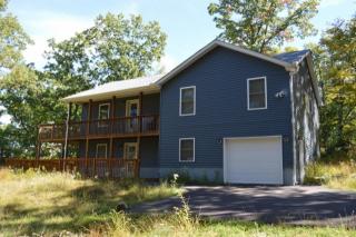 114 Treetops Ln, Henryville PA  18332-7706 exterior