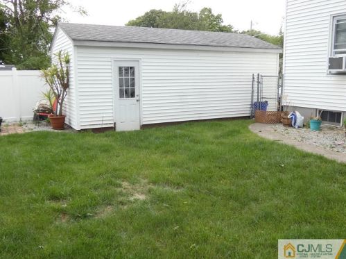 109 Tompkins Ave, South Plainfield NJ  07080-3042 exterior