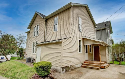 449 Sheridan St, Zanesville OH  43701-2530 exterior