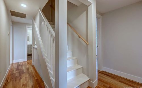 965 Broadway, Milford CT  06460-6308 exterior