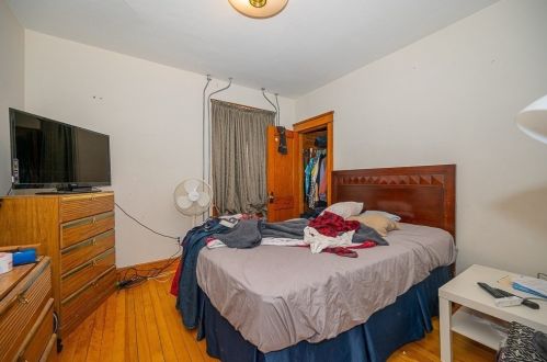 9 Caroline St, Worcester MA 01604-3854 exterior