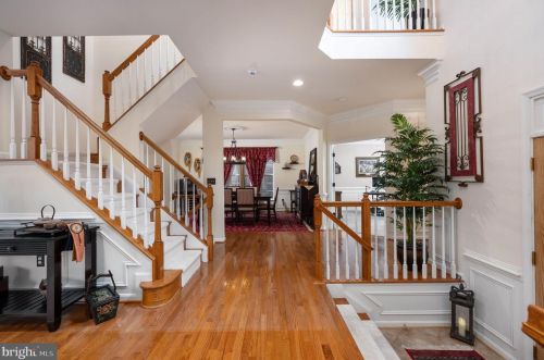 7226 Lyndam Hill Cir, Lorton VA  22079-4509 exterior