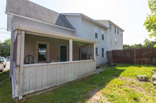 201 Town St, Norwich CT  06360-2402 exterior