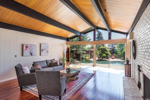 7190 Fircrest Ave, Sebastopol CA  95472-4430 exterior