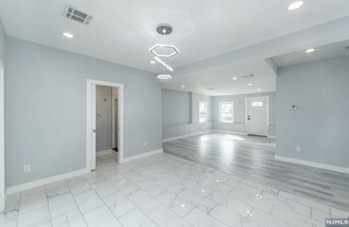 22 Harvard St, Nutley NJ  07110-3322 exterior