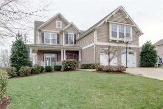 102 Sleepy Hollow Ct, Hendersonville, TN 37075-7095