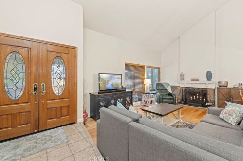 29279 Snapdragon Pl, Santa Clarita, CA 91387-1858