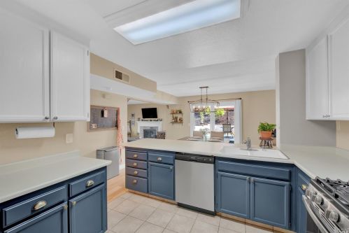 1718 Lindo St, Benicia CA  94510-2338 exterior