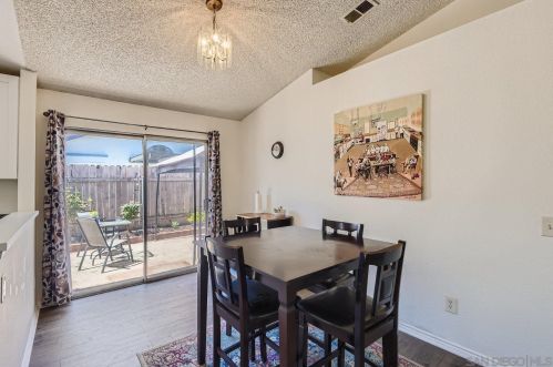 27153 Rainbow Creek Dr, Temecula CA  92591-4512 exterior