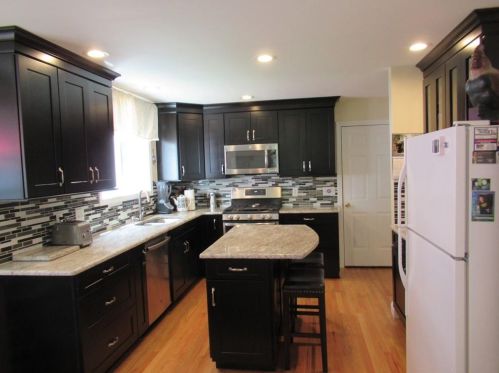 67 Standring St, Cumberland RI  02864-5221 exterior