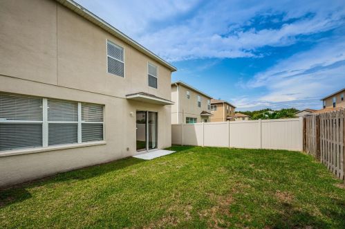 17548 Queensland St, Land O Lakes, FL 34638-7864