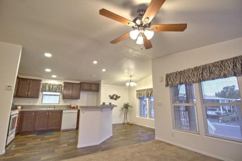 39 Clipper Ln, Modesto CA  95356-1711 exterior