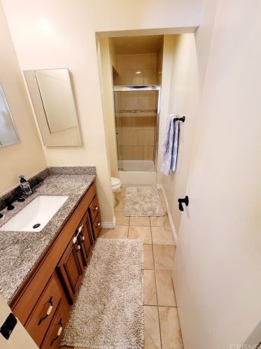 18142 Sundowner Way, Santa Clarita CA  91387-3090 exterior