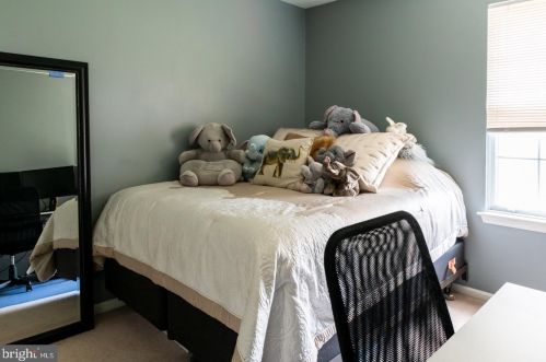 113 Teakwood Ct, Norristown PA  19401-1638 exterior