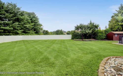 49 Polo Club Dr, East Freehold NJ  07728-8072 exterior