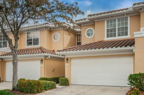 415 Barcelona Dr, Saint Petersburg, FL 33716-1210