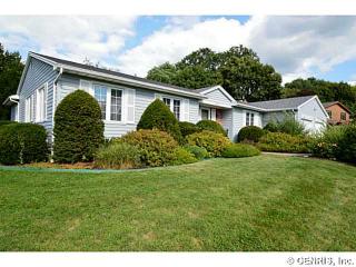 42 Selborne Chase, Fairport, NY 14450-3225