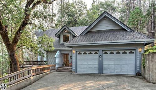20063 Pine Mountain Dr, Groveland, CA 95321-9326