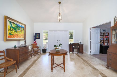 8537 Estate Dr, West Palm Beach, FL 33411-6537