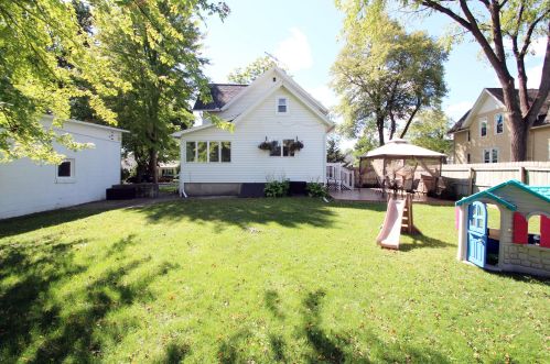 311 Fargo St, Lake Mills WI  53551-1320 exterior