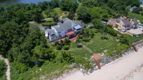 3 Sea Shell Ln, Northport, NY 11768-1418
