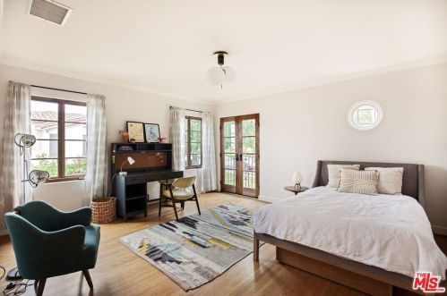 1114 Mountain St, Glendale CA  91207-1834 exterior