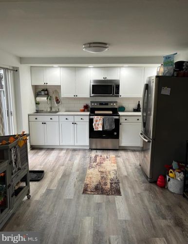 212 Third Ave, Newtown Square, PA 19073-4536
