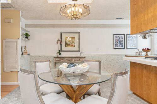 4136 Strathmore Way, North Highlands CA  95660-2853 exterior