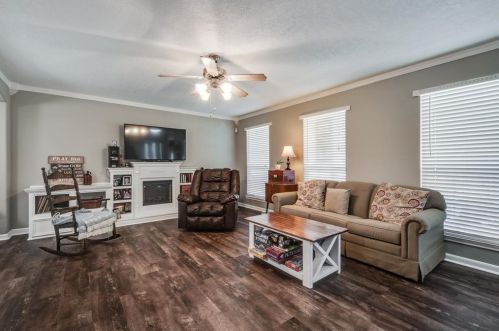 11210 Amber Park Dr, Conroe TX 77303-4371 exterior