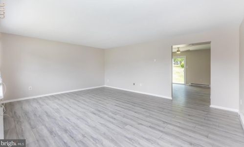 69 Pennypacker Dr, Collegeville, PA 19473-1048