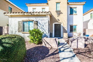 4683 Laurel Ave, Gilbert, AZ 85234-7852