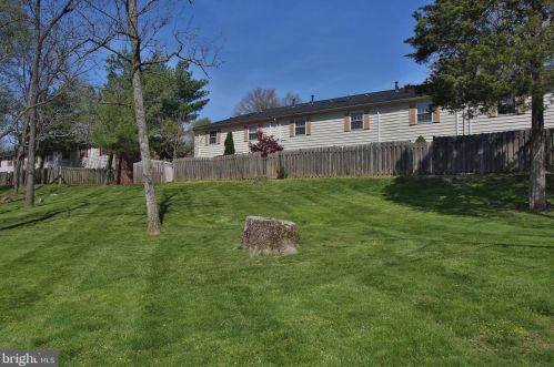 134 Ardwick Ter, Lansdale PA 19446-4927 exterior