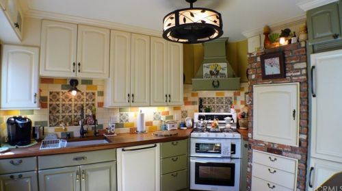 145 Glendora Ave, Long Beach CA 90803-3514 exterior