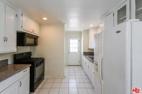 4425 171st St, Lawndale CA  90260-3402 exterior