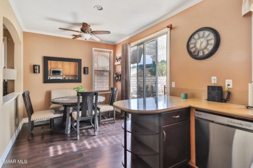 969 Roldan Ave, Simi Valley CA  93065-5667 exterior