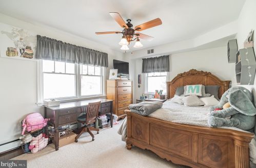 556 Leverington Ave, Philadelphia PA 19128-3314 exterior