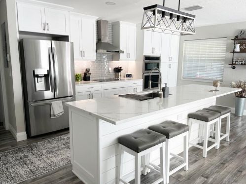 5213 Hardee St, Naples, FL 34113-7729