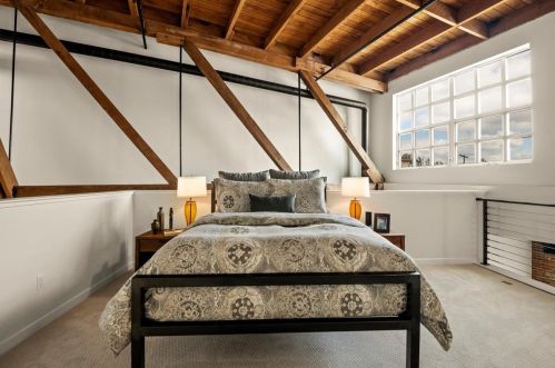 536 Manzana Pl, San Jose CA  95112-7812 exterior