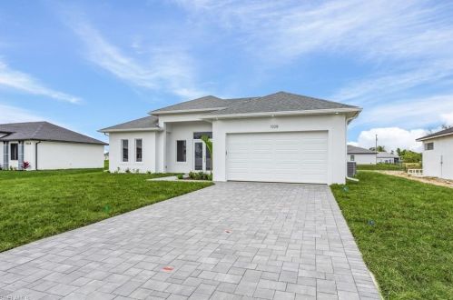 1028 11th Ave, Cape Coral, FL 33909-1406