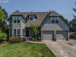 14910 Ondo Rivera Dr, Happy Valley, OR 97089-8211