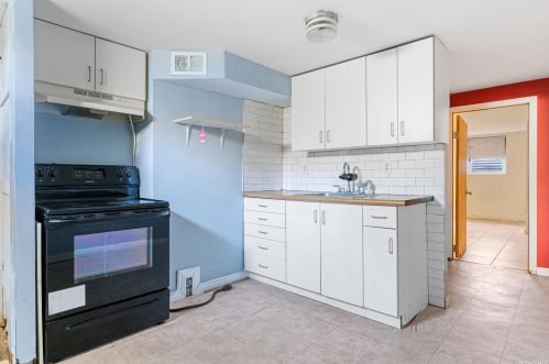 22 Maple St, Central Islip NY  11722-3127 exterior