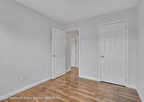 18 Oklahoma Dr, Jackson Twp NJ  08527-1502 exterior