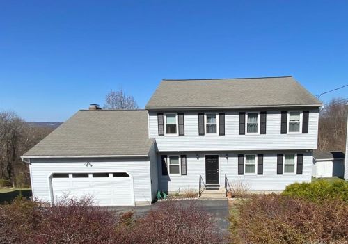 13 Shortell Dr, Ansonia, CT 06401-2402