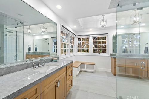 7 Cheshire Ct, Newport Beach CA  exterior