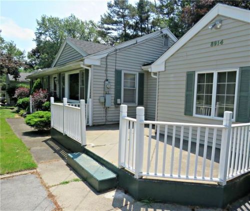 8914 Fargo Rd, Stafford, NY 14143-9568