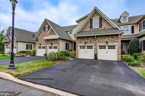 106 Brindle Ct, Norristown, PA 19403-4302