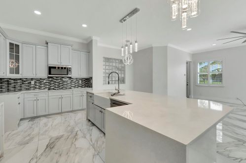4030 Artesa Dr, Boynton Beach FL  33436-2628 exterior
