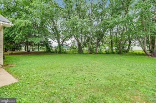 96 Royal Grant Way, Dover DE  19901-6124 exterior