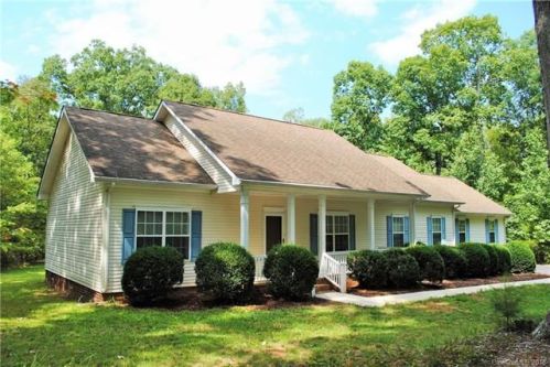 617 Emerald Bay Dr, Salisbury, NC 28146-1582