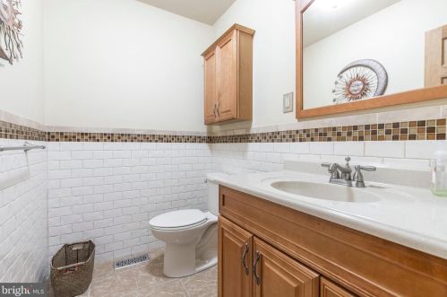 19 Lee Ann Dr, Blenheim NJ  08012-5353 exterior